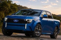 Tin xe 12/8: Ford hé lộ bán tải điện giá hơn 700 triệu đồng