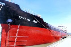 Thủ tục cần thiết để mua thanh lý tàu Thái Hà 8888 bị chìm ở Huế