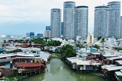 Cách để TP.HCM di dời toàn bộ 41.540 căn nhà ven kênh rạch trong 4 năm