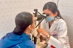 Ngành Y tế TP.HCM kiến nghị đi từng ngõ, gõ từng nhà, rà đối tượng khám sức khỏe