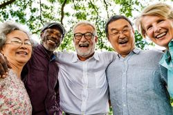 Người càng sống càng có phúc thường giữ được 2 tính cách này, đi đâu cũng được quý mến