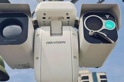 Camera AI 'soi' biển Cửa Lò, phát hiện người bơi vào vùng cấm
