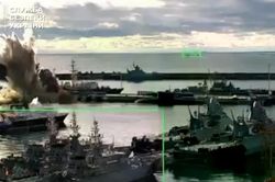 Hàng loạt tàu chiến Nga bị trúng đạn sau cuộc tấn công vào cảng Novorossiysk ?