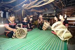 Người có uy tín – điểm tựa giữ gìn bình yên từ cơ sở