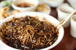 Xuất xứ của mì tương đen