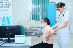 Tạo thuận lợi cho người dân trong tiếp cận dịch vụ y tế