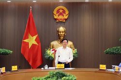 Hoạt động của lãnh đạo Đảng, Nhà nước, ngày 12/8