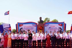 Kỷ niệm 100 năm Ngày sinh của Lãnh tụ Cuba Fidel Castro