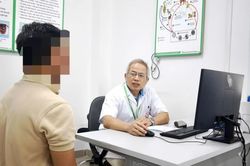 Khối u dưới da hé lộ bệnh ký sinh trùng hiếm gặp sau lần tắm suối