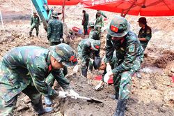 Quy tập thêm 18 bộ hài cốt liệt sĩ tại Công viên Lê Thị Riêng