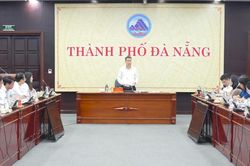Đổi mới công tác đánh giá cán bộ, đẩy mạnh phân quyền gắn với tăng cường kiểm tra