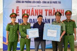 Trao mái ấm cho gia đình khó khăn tại xã Phước Trà