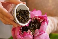 Trà sen Việt bứt phá nhờ đa dạng phân khúc và chạm đúng thị hiếu