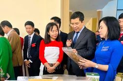 Người 'đánh thức' hương rừng, đưa đặc sản vùng cao xuống phố