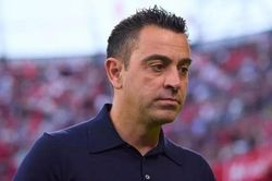 Chuyển nhượng cầu thủ h&ocirc;m nay 13/8: Xavi t&aacute;i xuất; MU nhắm 3 ng&ocirc;i sao cho c&aacute;nh tr&aacute;i; Chelsea g&acirc;y sốc với sao Arsenal