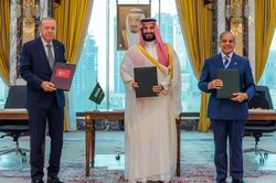 'Tam giác quốc phòng' Saudi Arabia-Thổ Nhĩ Kỳ-Pakistan: Một hiệp ước, ba tham vọng