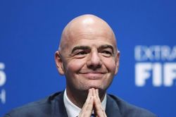 Chủ tịch FIFA c&oacute; th&ecirc;m đồng minh giữa nguy cơ bị phế truất