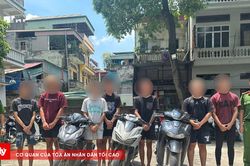 V&ocirc; cớ ch&eacute;m người trọng thương khi đi đường