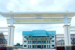 Đường đến trường gần 20km, 27 học sinh Buôn Đôn xin học tại buôn