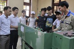 Đào tạo nghề sát nhu cầu, giúp đồng bào có việc ngay tại quê hương