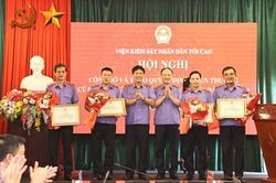 Khen thưởng VKSND tỉnh Ninh Bình trong phối hợp tổ chức Hội thao ngành Kiểm sát nhân dân năm 2026