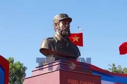 Kỷ niệm 100 năm Ng&agrave;y sinh L&atilde;nh tụ Fidel Castro
