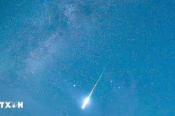 Trung Quốc: Vẻ đẹp kỳ ảo của mưa sao băng Perseids