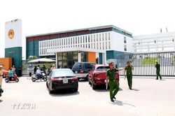 Điểm thi THPT Chuy&ecirc;n Tuy&ecirc;n Quang: 323 th&iacute; sinh đến l&agrave;m thủ tục thi lại