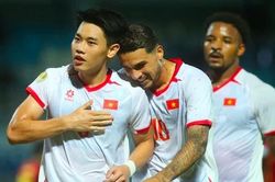 Bán kết ASEAN Cup 2026: HLV Kim Sang-sik sẽ dành bất ngờ nào cho Malaysia?