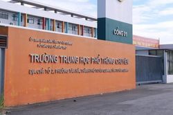 5 thí sinh vắng mặt trong buổi làm thủ tục dự thi lại tại Tuyên Quang