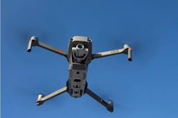 Doanh nghiệp đề xuất tích hợp luật vào chip quản lý UAV