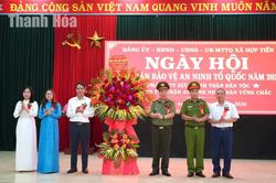 Giám đốc Công an tỉnh dự Ngày hội toàn dân bảo vệ an ninh Tổ quốc tại xã Hợp Tiến