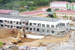 Cận cảnh trường phổ thông nội trú liên cấp tiểu học và THCS sắp hoàn thành đầu tiên ở Thanh Hóa