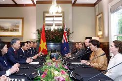 Việt Nam - New Zealand ra Tuyên bố chung, thúc đẩy thương mại, kinh tế xanh, công nghệ và kết nối hàng không