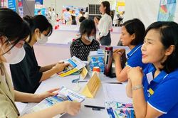 Báo cáo của ILO: Công việc văn phòng, hành chính chịu tác động mạnh nhất từ AI