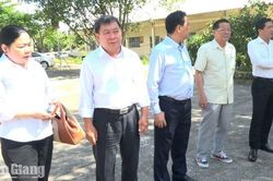 Khảo sát cầu, trường học cần đầu tư tại 10 xã vùng U Minh Thượng