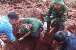 Phát hiện, quy tập thêm 2 hài cốt liệt sĩ tại xã Ia Boòng