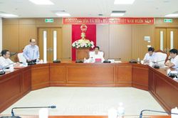 Thống nhất 6 hồ sơ đạt tiêu chuẩn xét tặng danh hiệu Thầy thuốc Ưu tú