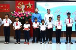 Xã Thuận Bắc tổ chức chương trình Mẹ đỡ đầu “Trao yêu thương - kết nối tình thân”
