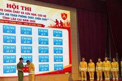 24 đội tranh t&agrave;i ở phần thi l&yacute; thuyết nghiệp vụ chữa ch&aacute;y v&agrave; cứu nạn, cứu hộ
