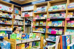 Để không học sinh nào thiếu sách giáo khoa