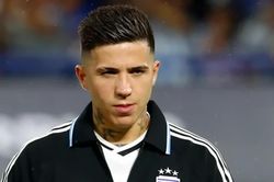 Chelsea ra tối hậu thư buộc Manchester City phải chi đủ 120 triệu bảng vụ Enzo Fernandez