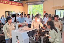 Đào tạo nghề gắn với nhu cầu thực tế