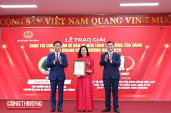 Lễ trao giải Cuộc thi chính luận về bảo vệ nền tảng tư tưởng của Đảng trong ngành Công Thương năm 2026
