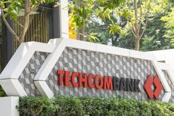 Vốn ngoại tăng tốc vào ngân hàng Việt