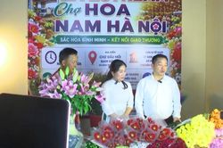 Khi lãnh đạo xã livestream bán hàng