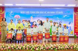 Xây dựng môi trường y tế an toàn, văn minh