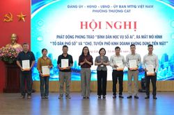 Phường Thượng Cát đẩy mạnh chuyển đổi số từ cơ sở