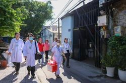TPHCM: Tăng tốc khám định kỳ, lập hồ sơ sức khỏe điện tử toàn dân