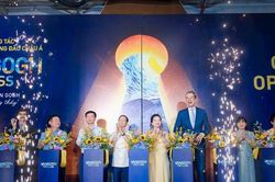 Van Gogh Timeless ch&iacute;nh thức mở cửa: Khi nghệ thuật, c&ocirc;ng nghệ v&agrave; cảm x&uacute;c c&ugrave;ng giao h&ograve;a